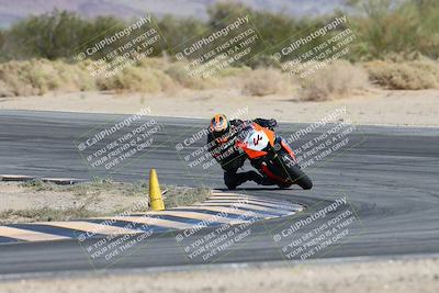 media/Nov-16-2025-Race Pace (Sun) [[8c5fa54630]]/Non Verified Riders (1st 20 Minutes)/2-Turn 10 (1010am)/